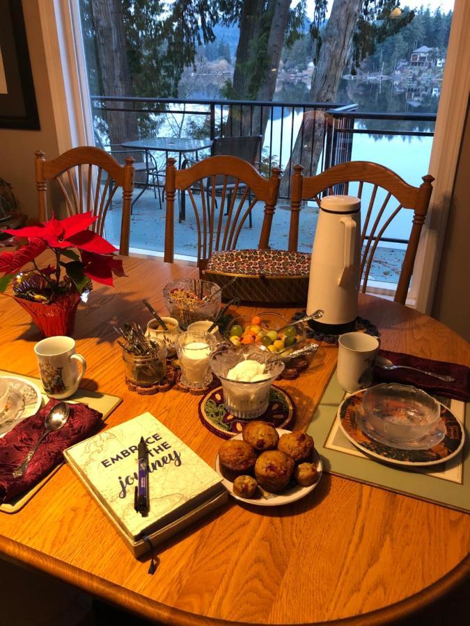 Bed & Breakfast Cycle 3*